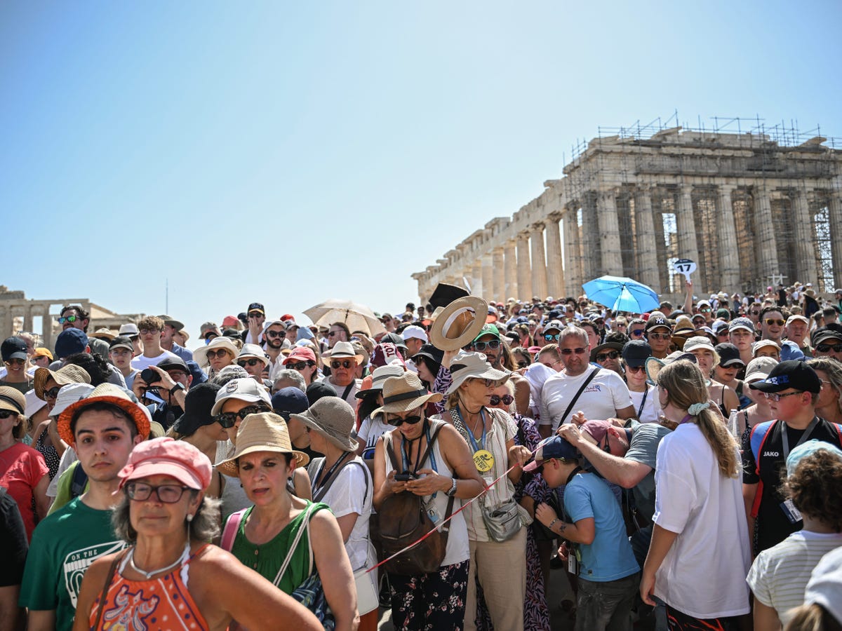 Ar palaikytumėte sprendimą riboti turistų srautus (įvedant kvotas) populiariausiose pasaulio vietose, kad būtų išsaugota gamta ir architektūra?