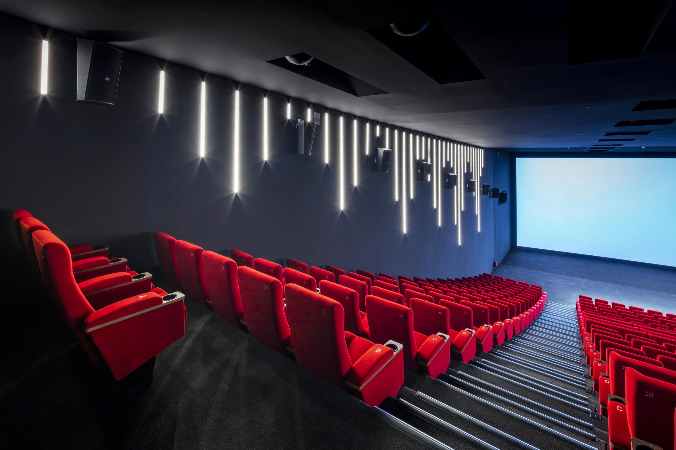 Do you prefer to watch new movies in cinemas or at home?